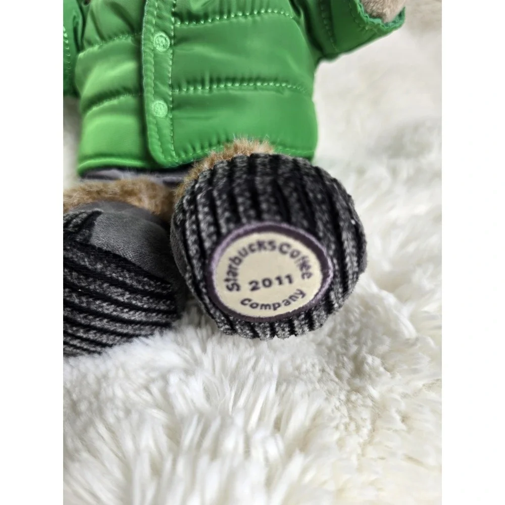Starbucks Barista Bear 2011  104th Edition Winter Outfit